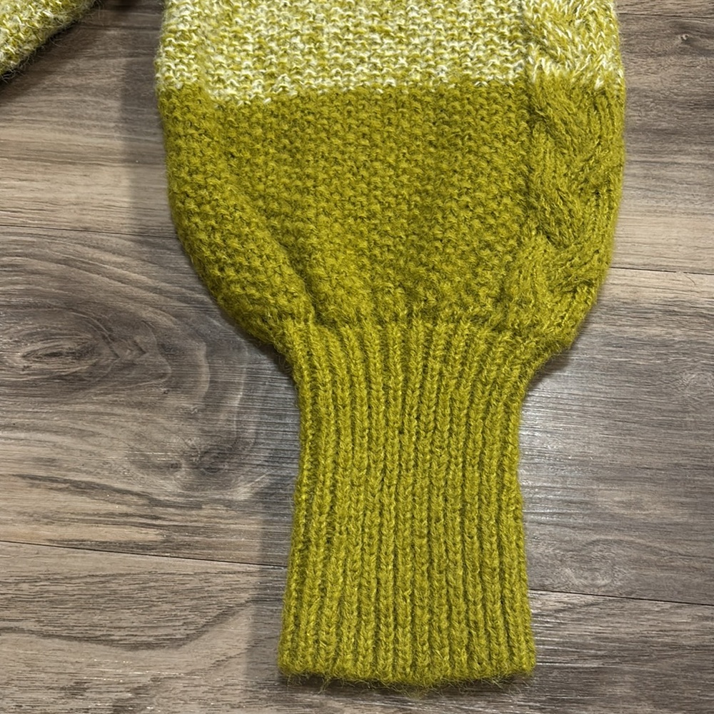 **NWT** Vera Moda Knit Sweater - Picture 5 of 6